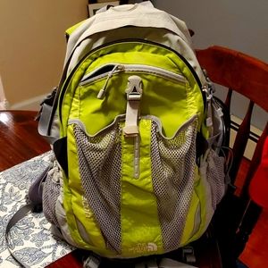 North Face Recon Backpack (Green)